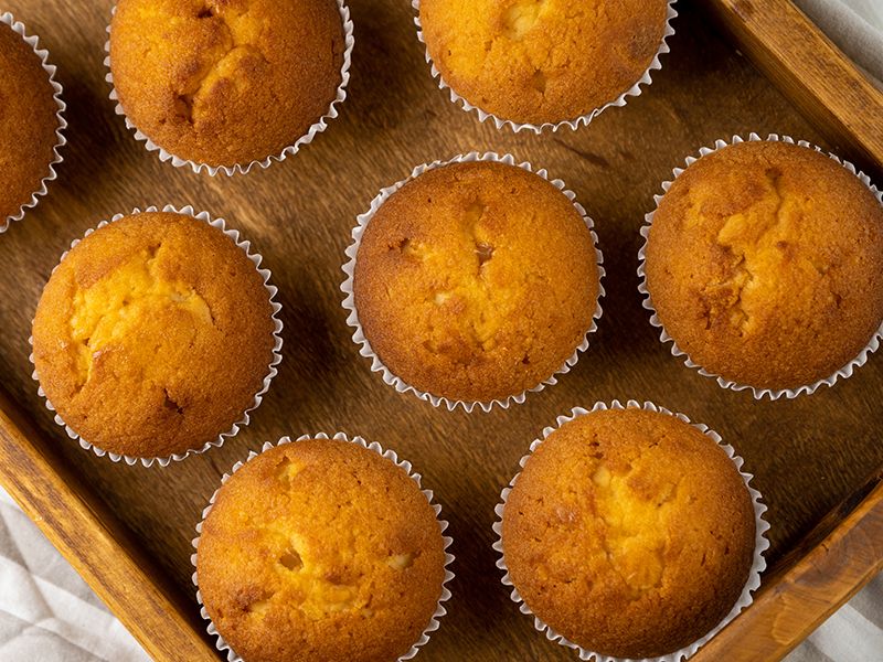 Primer plano de unas magdalenas. Concepto de panadería.